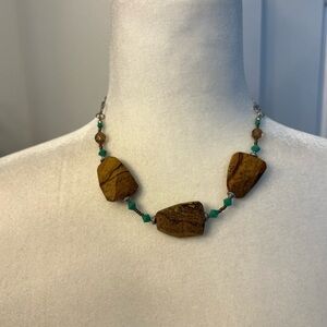 Stone Necklace NWOT